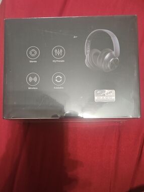 Wireless Foldable Over-Ear Headphones - Black